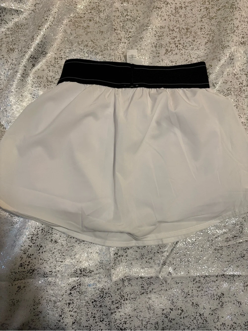 ALO Yoga White Mini Skort with Black Waistband